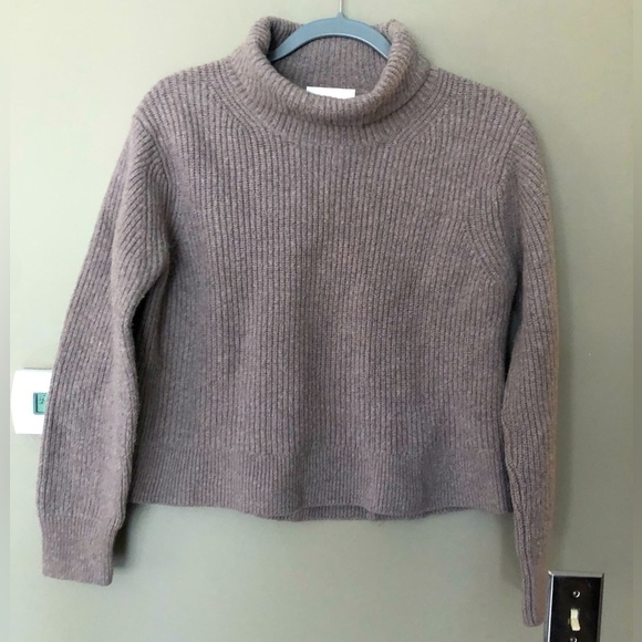 ARITZIA X WILFRED 100% Merino Wool Cropped Gray Taupe Turtleneck Sweater XS - Picture 1 of 6